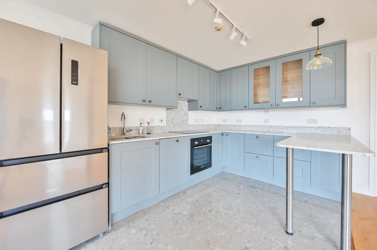 20 Tavistock Tower, Russell Place, London, photo 3