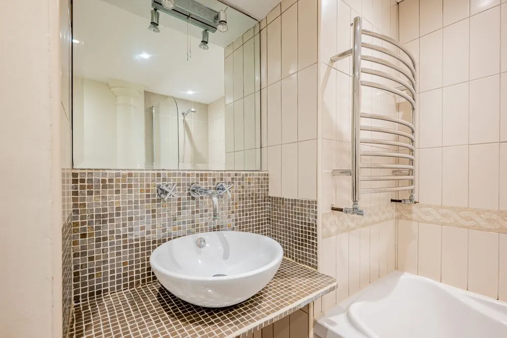 Bath, BA1, photo 9