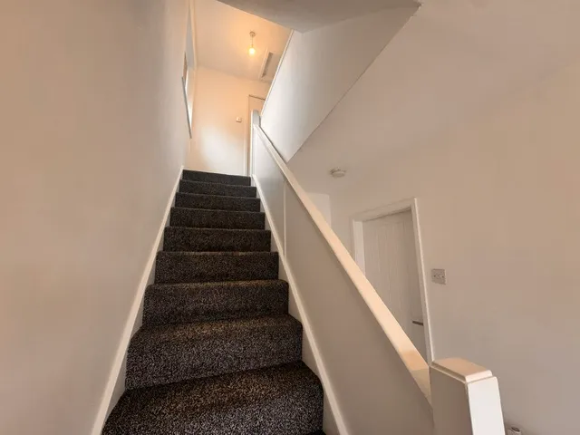Windsor Drive, Bury, BL8, photo 4