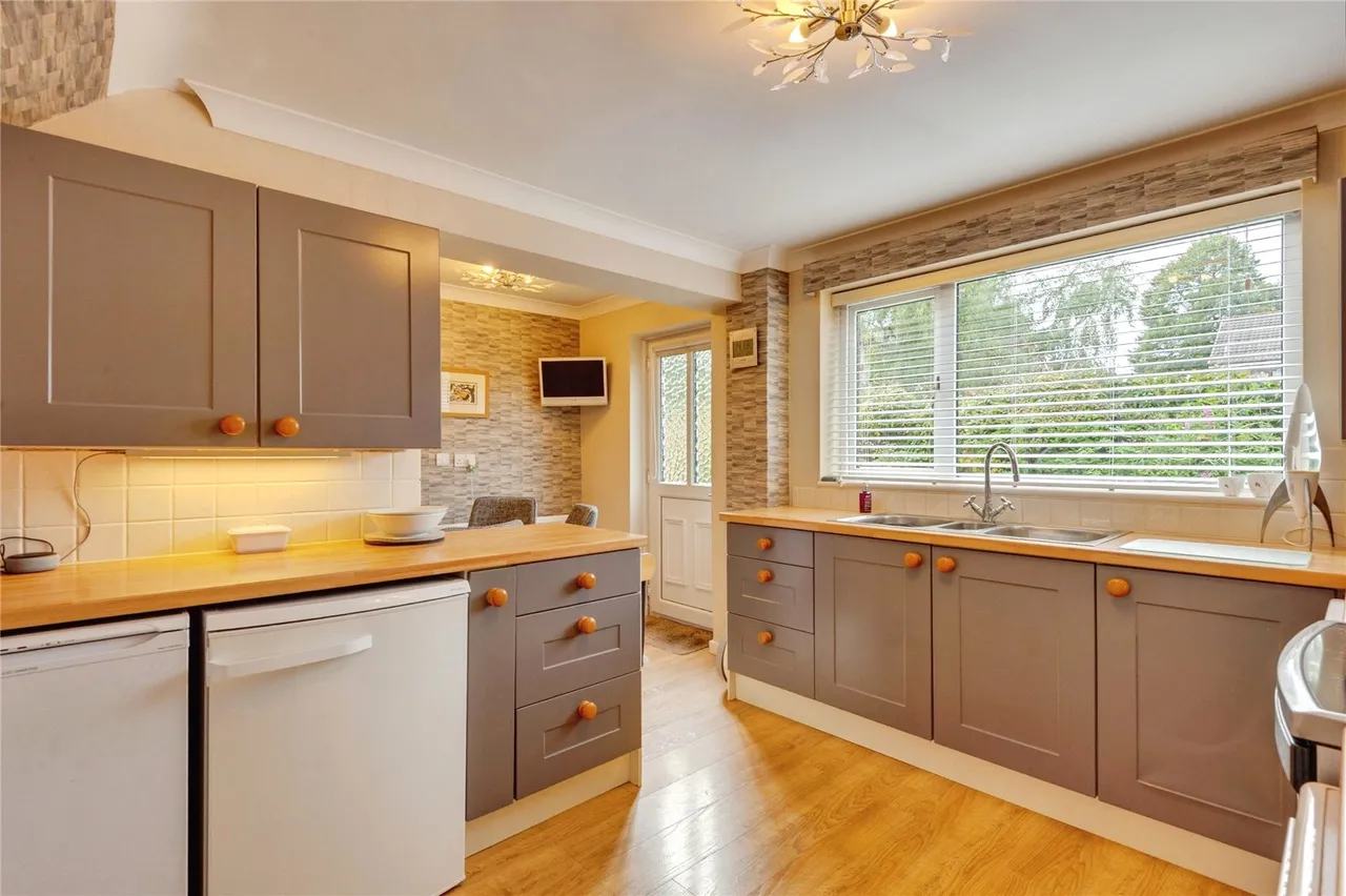 Meadowcroft Park, Liverpool, L12, photo 4