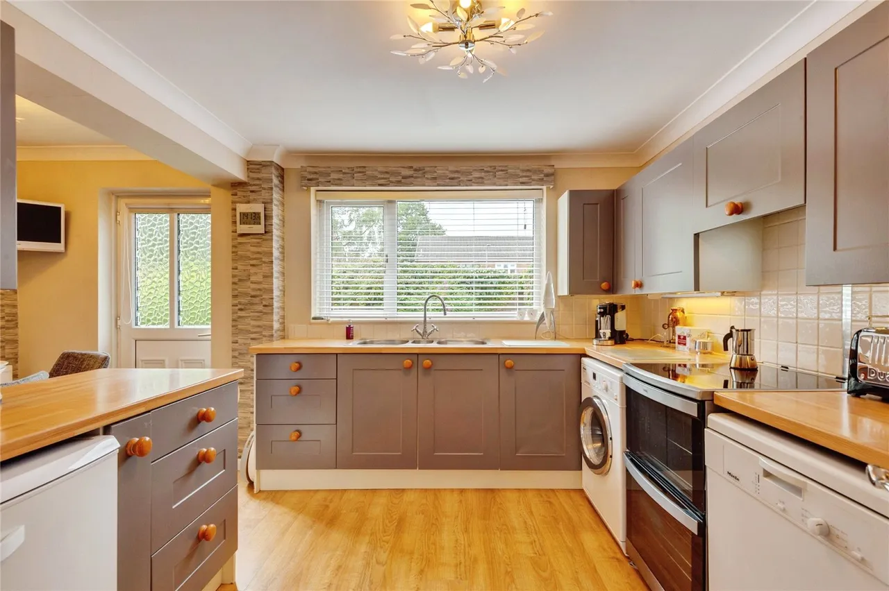 Meadowcroft Park, Liverpool, L12, photo 3