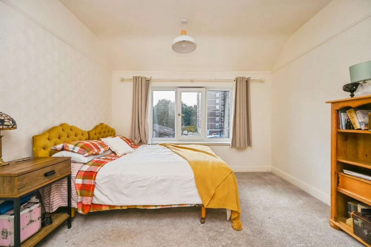 Vale Road, Liverpool, L25, photo 17