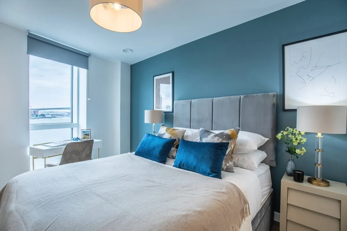 Centenary Plaza Southampton, SO19, photo 2