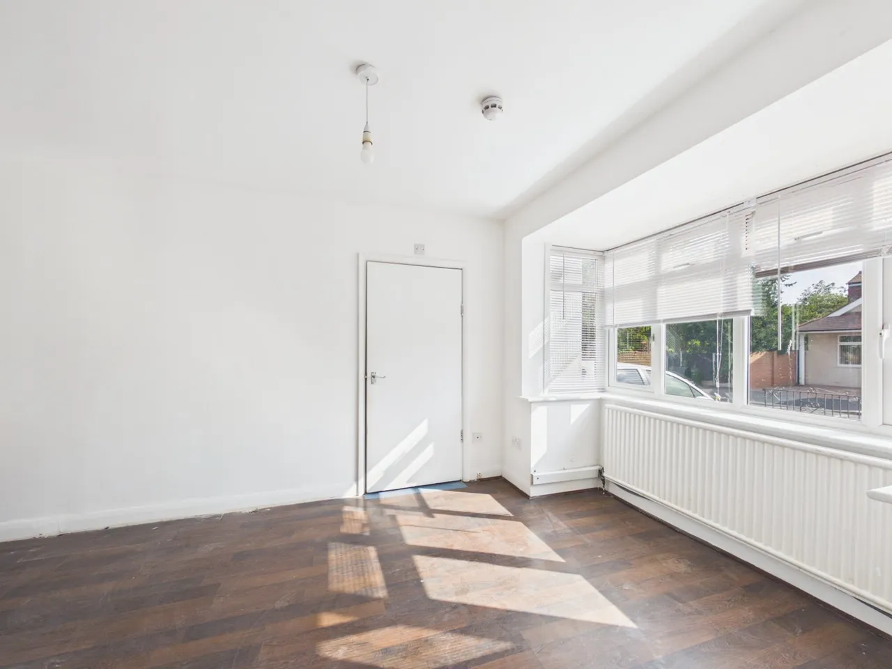 Ashford Crescent, Ashford, TW15, photo 5