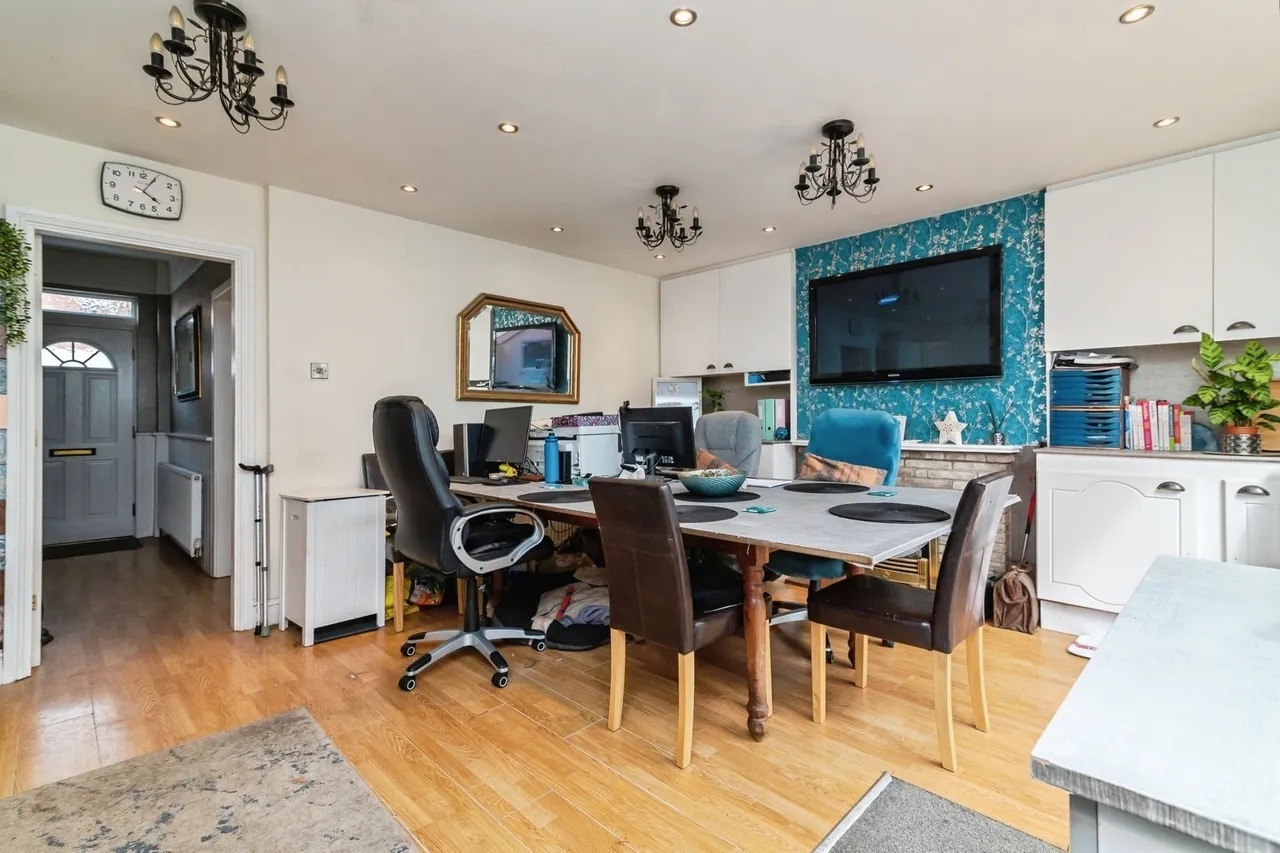 Willow Road, Carlton, Nottingham, Nottinghamshire, NG4, photo 5