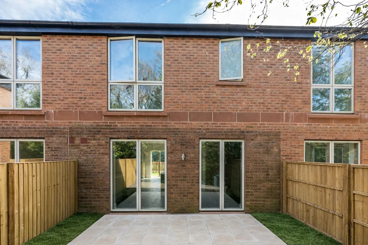 Woking, GU22, photo 13