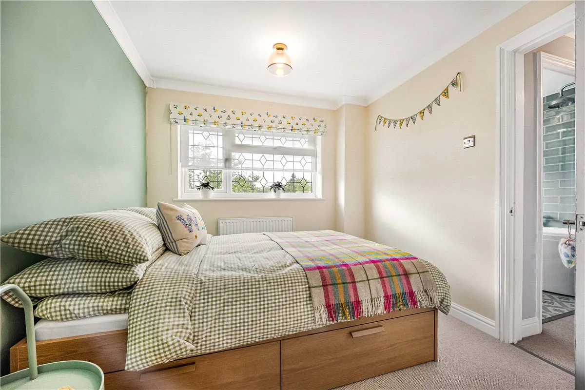Forge Close, Milton Lilbourne, SN9, photo 11