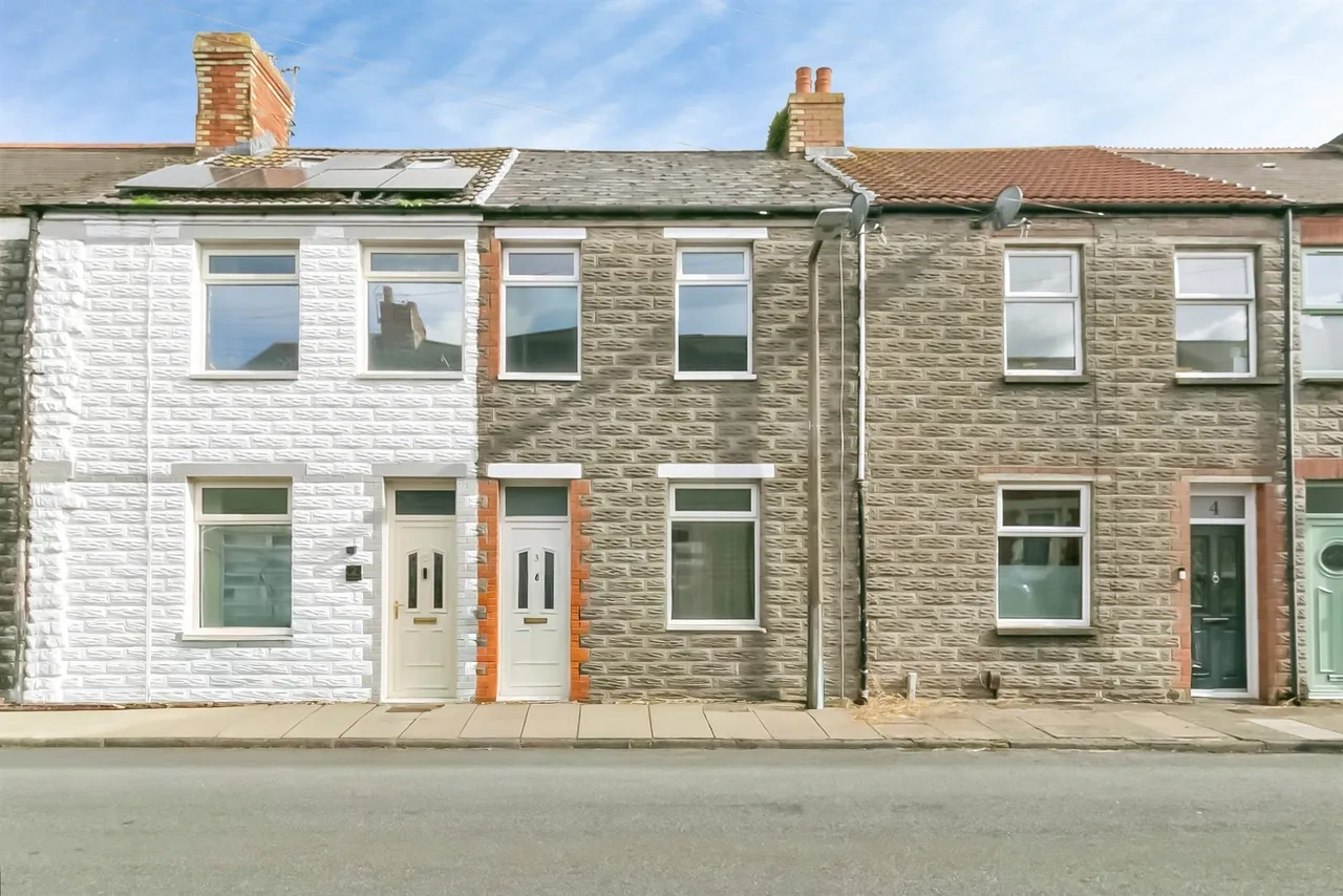 3 bed house for sale, Lee Road, Barry, CF63