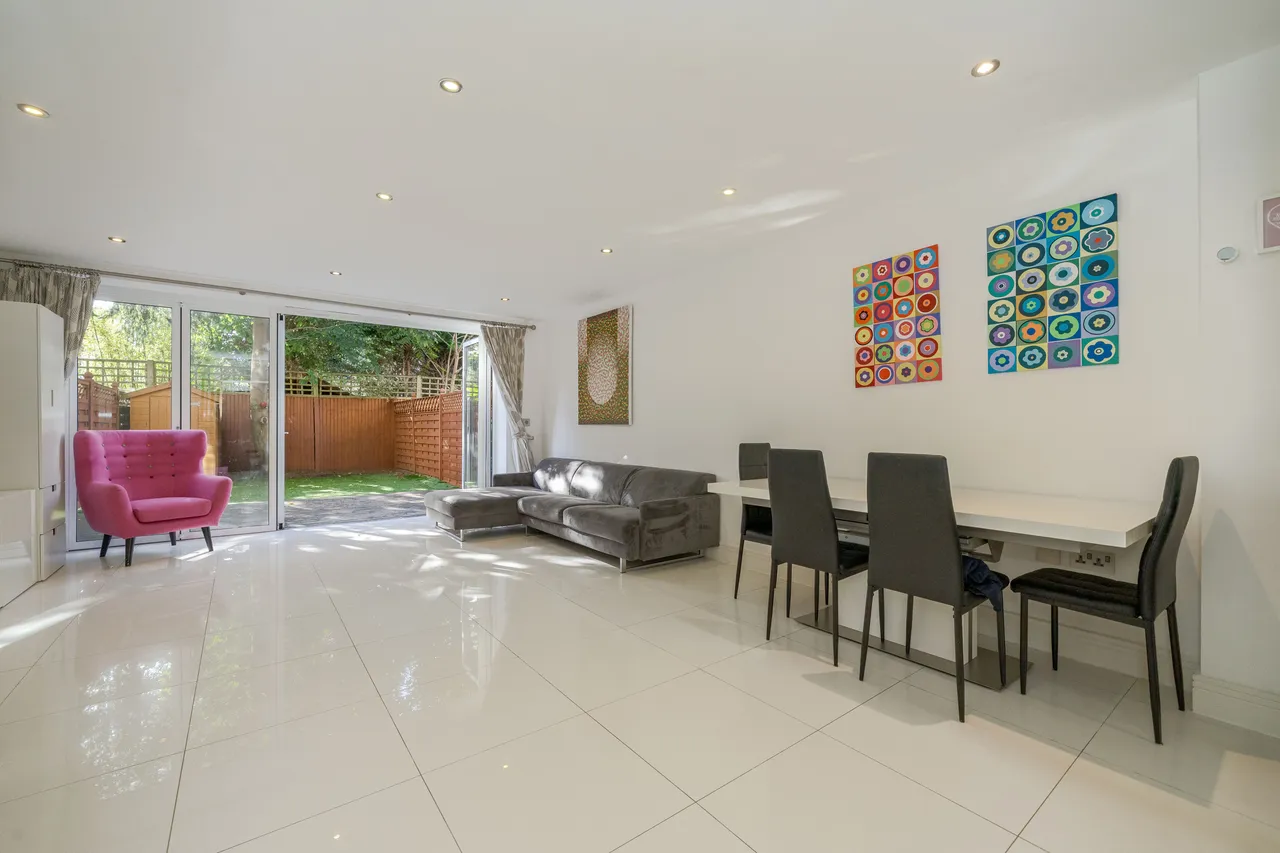 Holford Way, London, SW15, photo 2