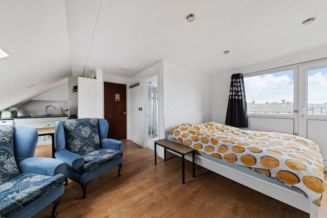Balmoral Drive Borehamwood WD6, photo 10