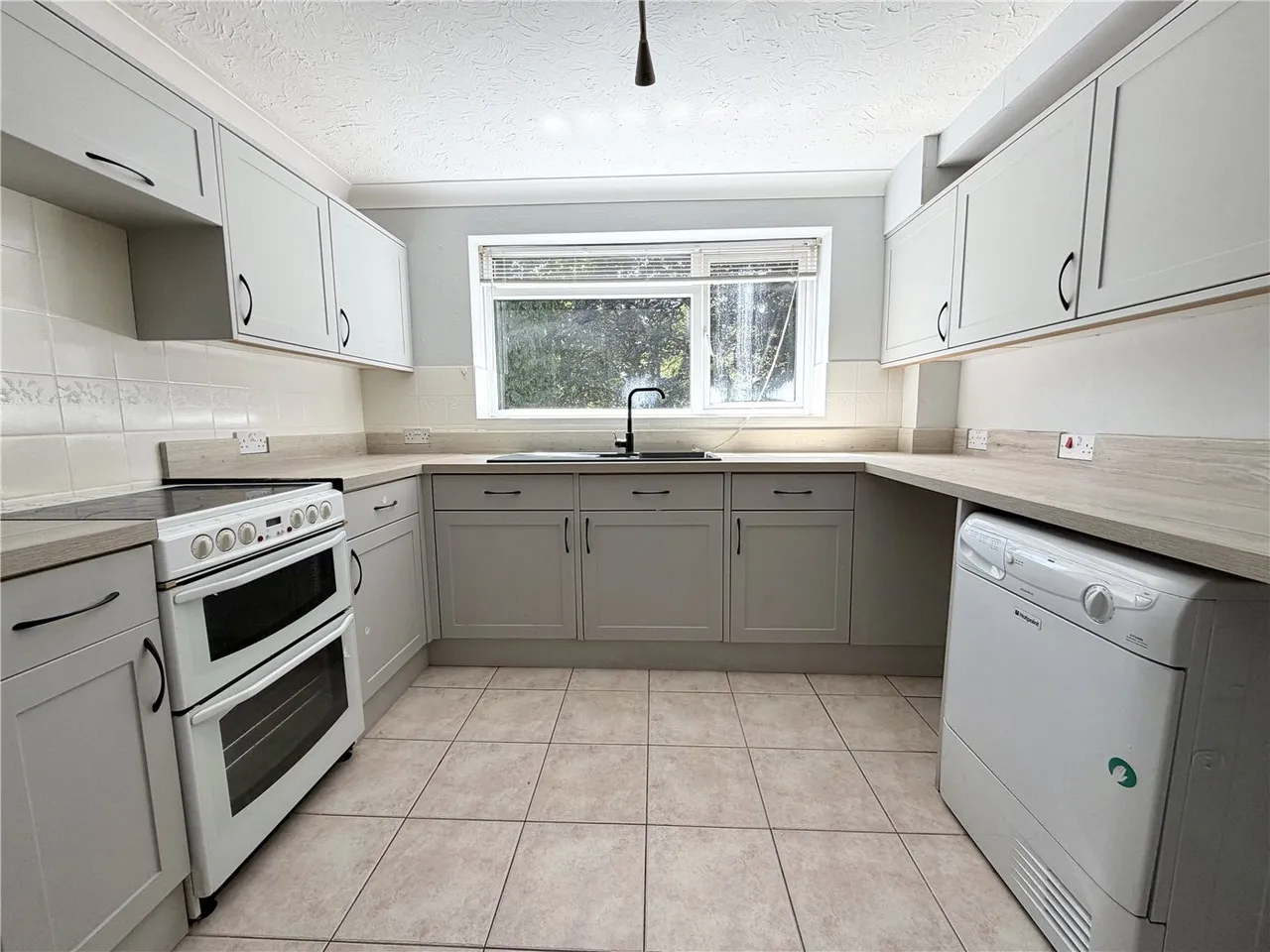 Branksome Wood Road, Bournemouth, Dorset, BH4, photo 6