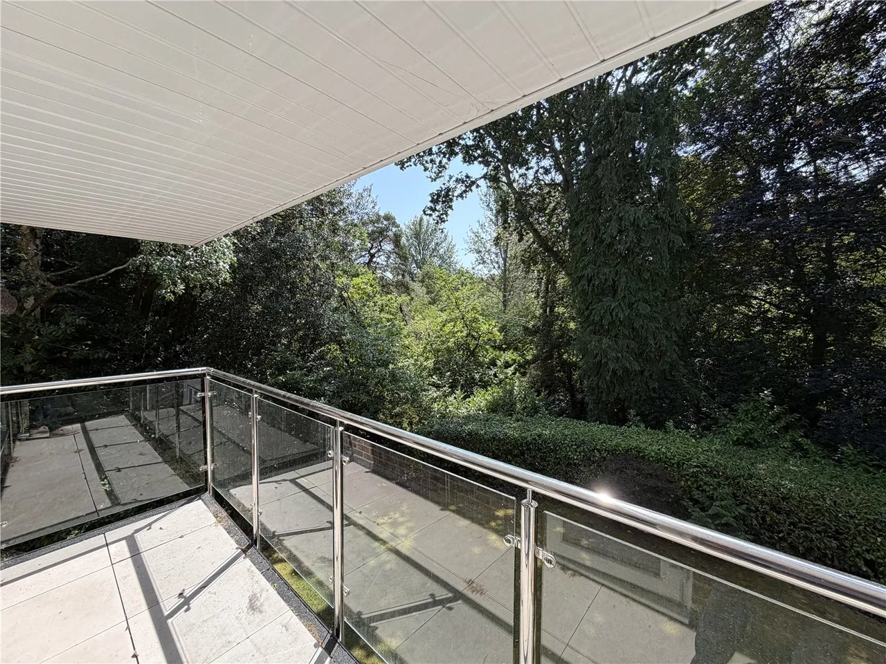 Branksome Wood Road, Bournemouth, Dorset, BH4, photo 5