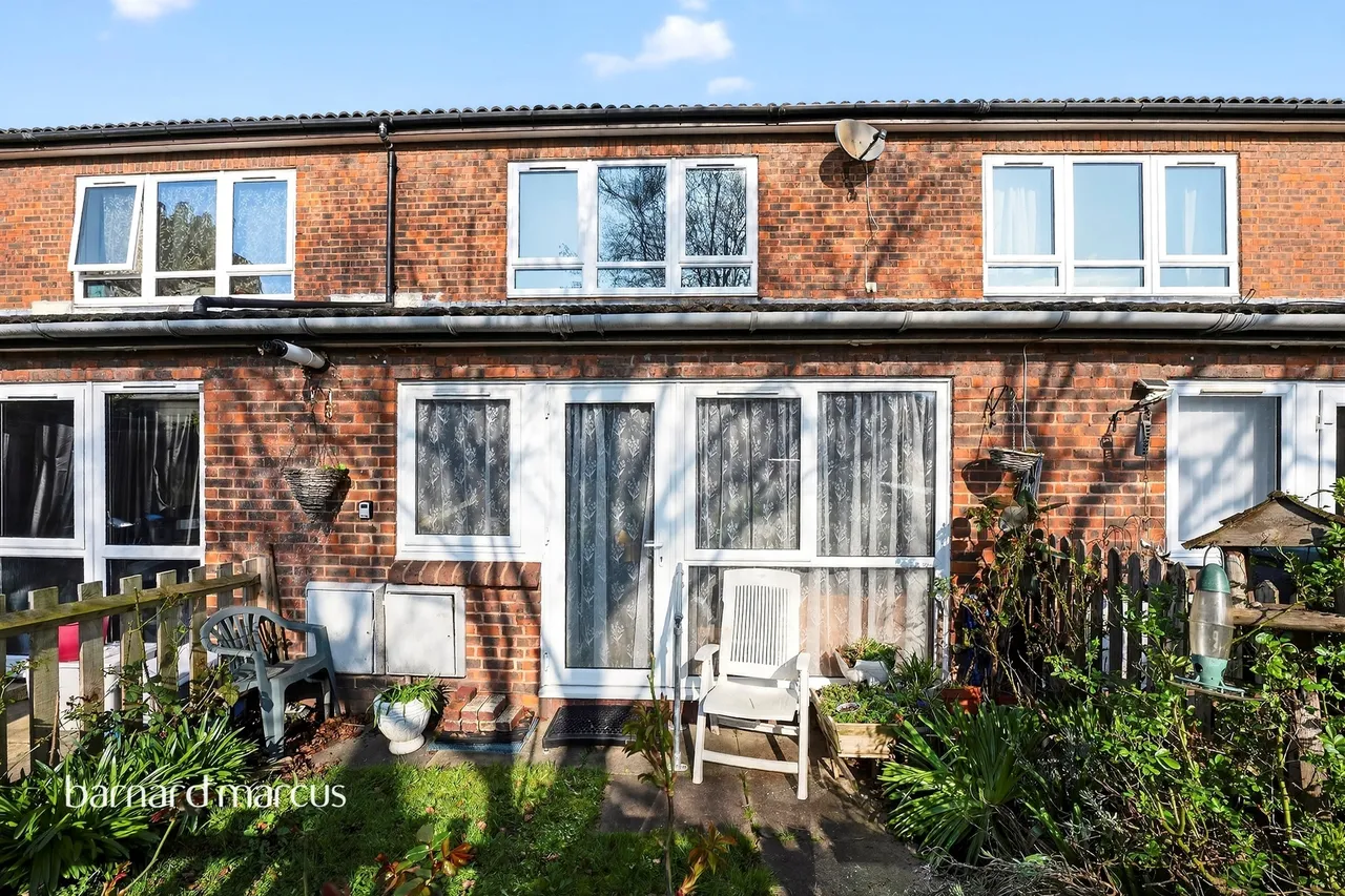 St. Albans Road, Cheam, SM1, photo 12