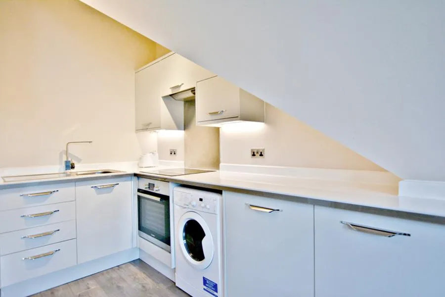 Peach Street, Wokingham, RG40, photo 2