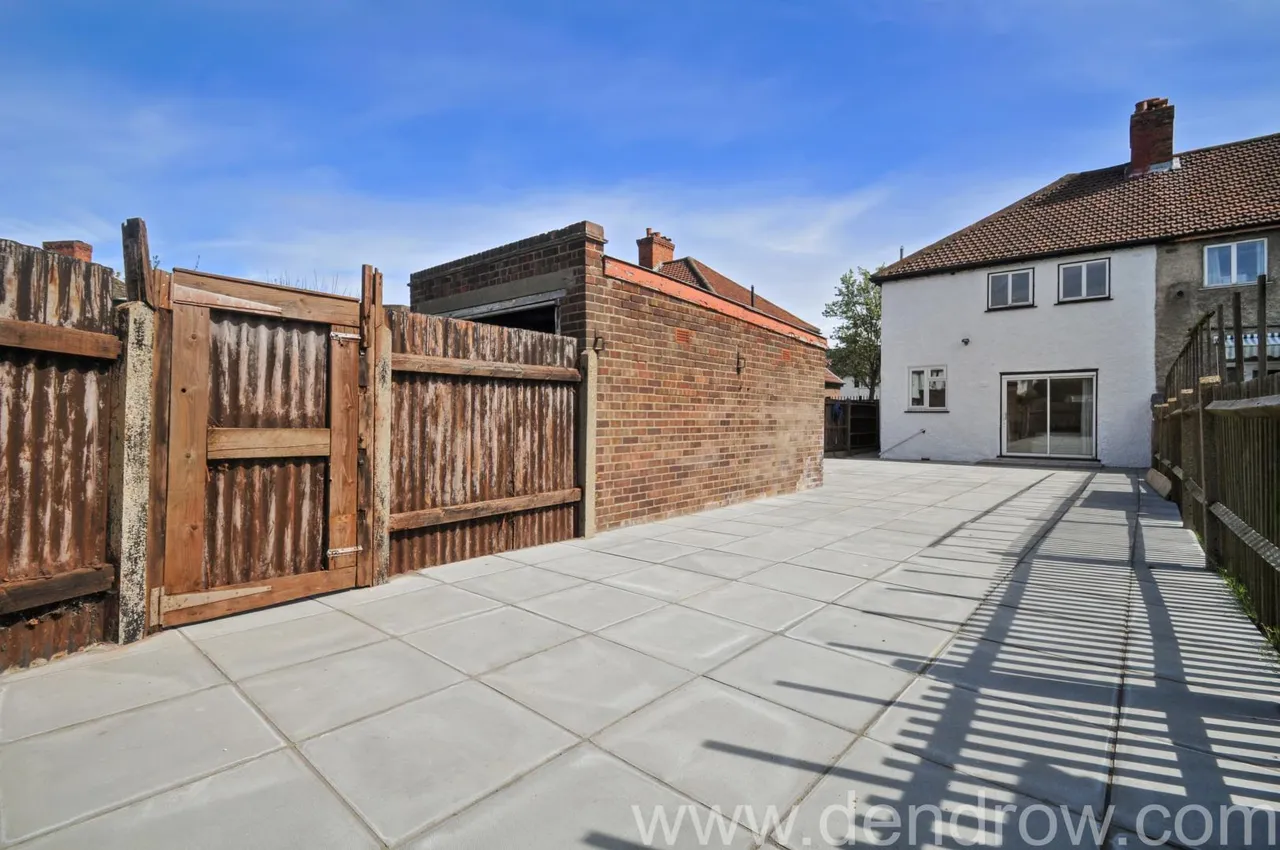 Highfield Road, London, W3 0AH, photo 4