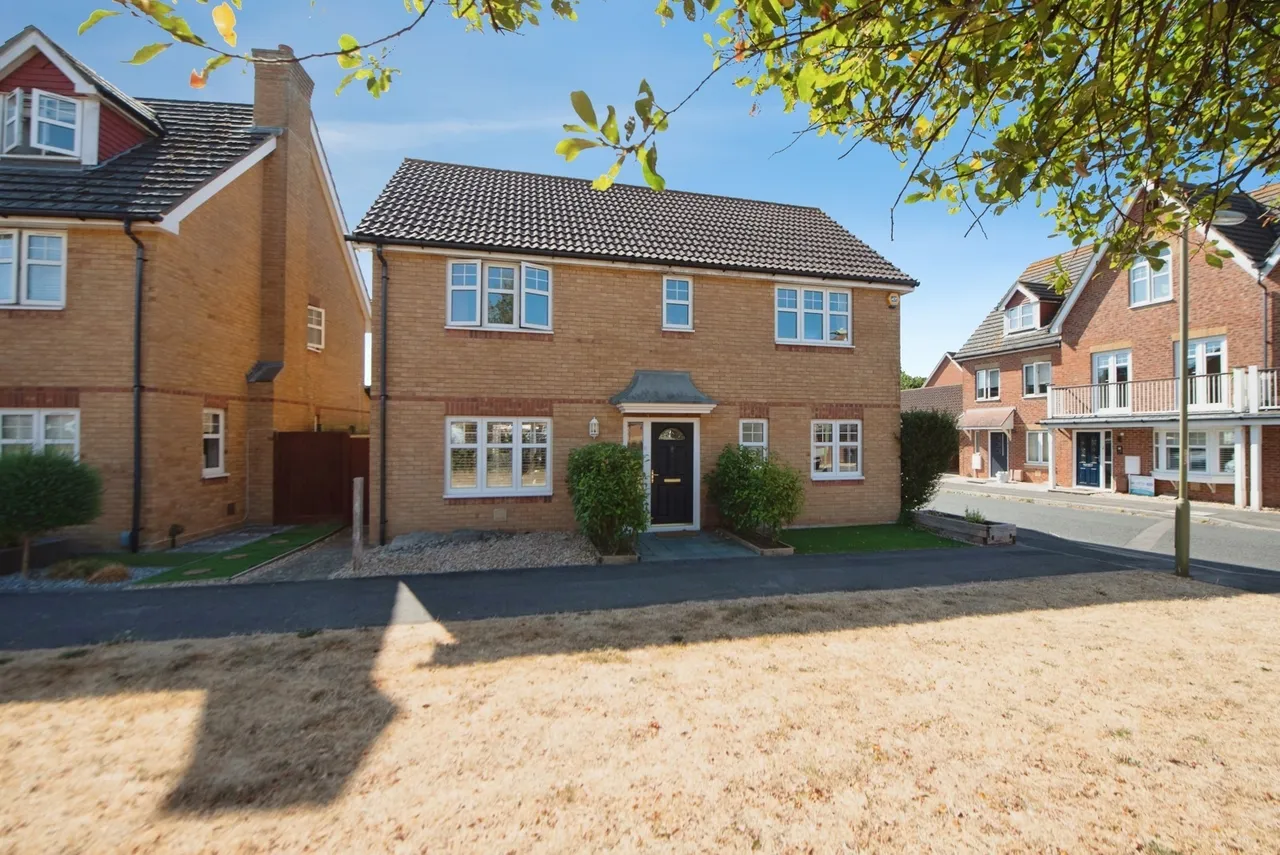 Seafire Road, Lee-On-The-Solent, PO13, photo 13