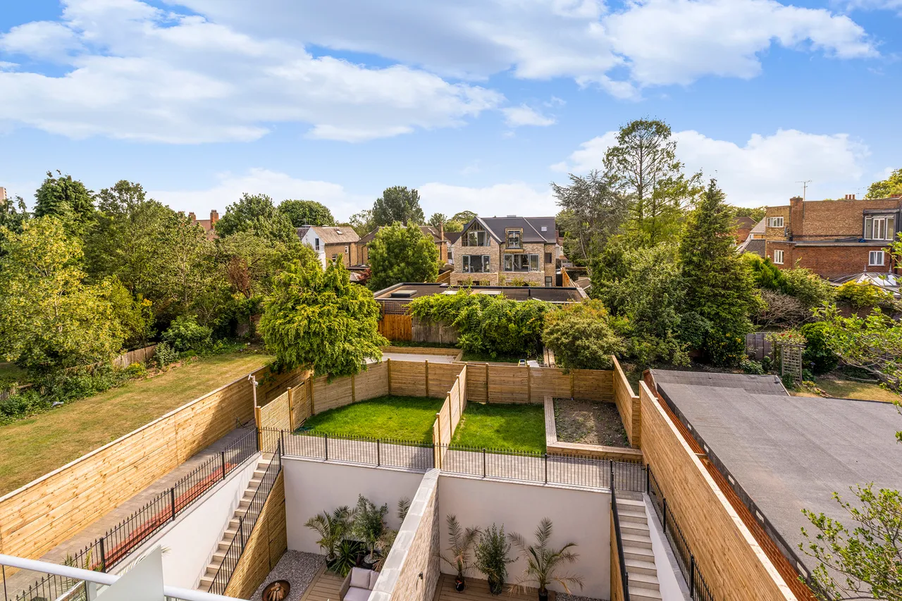 Creswick Road, Acton, W3, photo 13