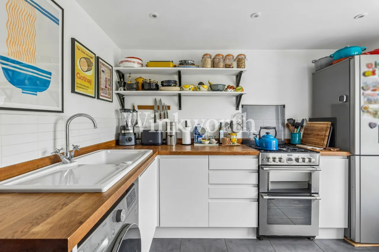 Lothair Road South, London, N4, photo 5