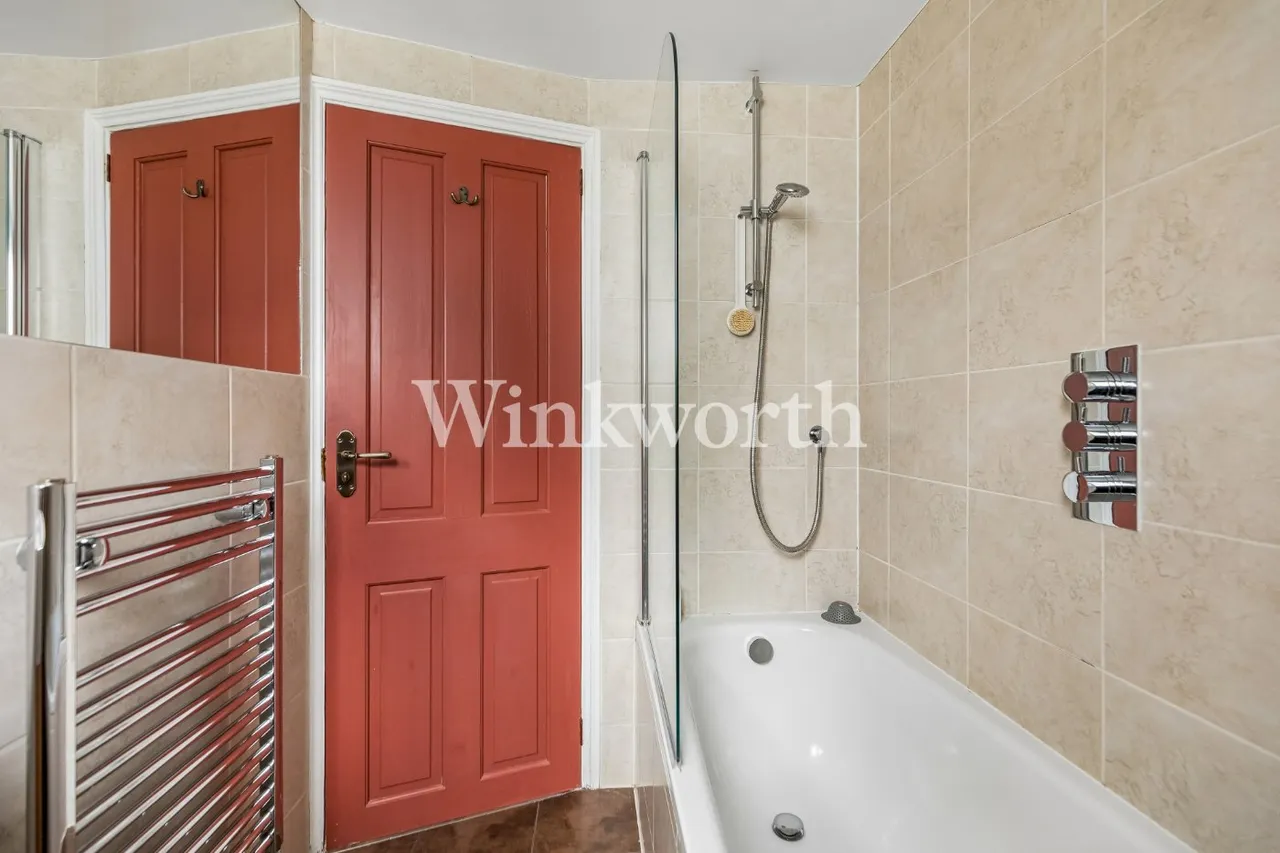 Lothair Road South, London, N4, photo 11