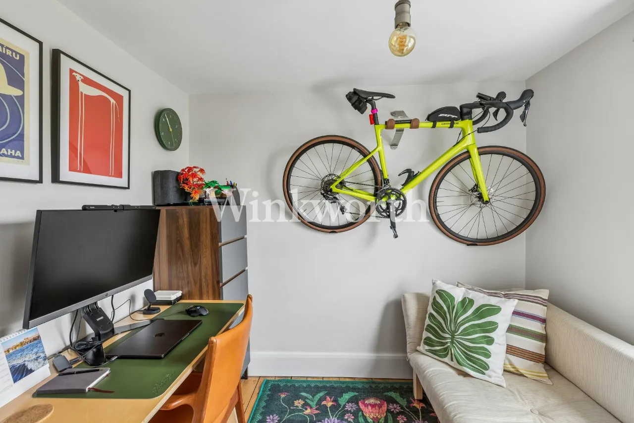 Lothair Road South, London, N4, photo 9