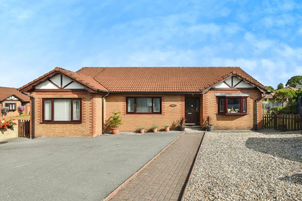 Parc Bwtrimawr, Betws, SA18, photo 17