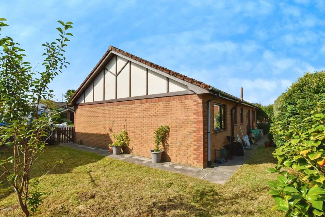 Parc Bwtrimawr, Betws, SA18, photo 8