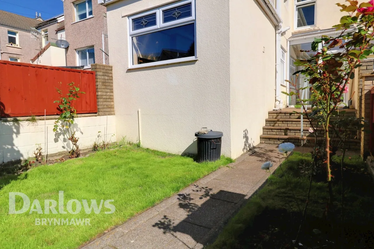 Ashfield Road, Abertillery, photo 18