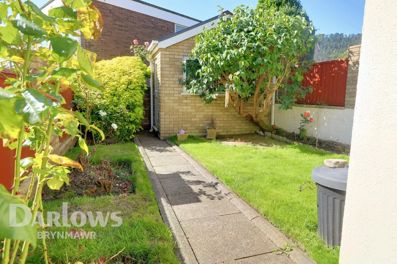 Ashfield Road, Abertillery, photo 19