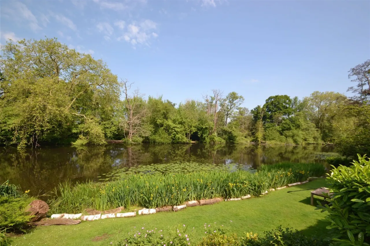 Berkeley Court, Weybridge, KT13 9HX, photo 4