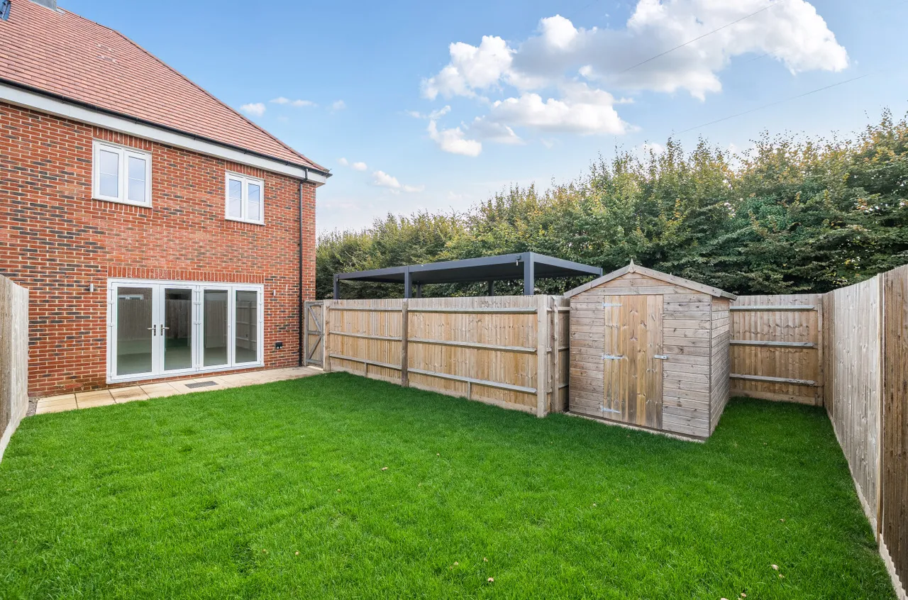 Angmering, BN16, photo 8