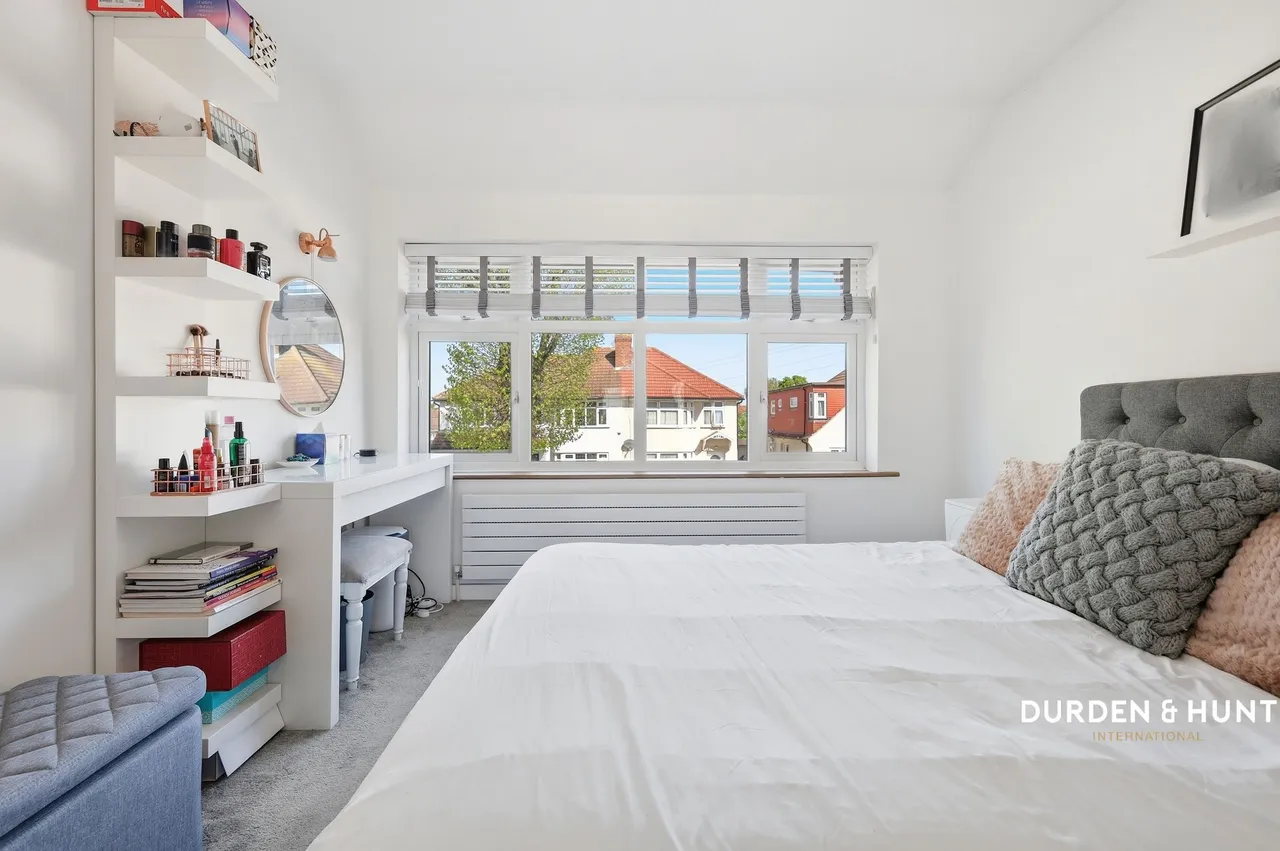 Benhurst Avenue, Hornchurch, RM12, photo 10