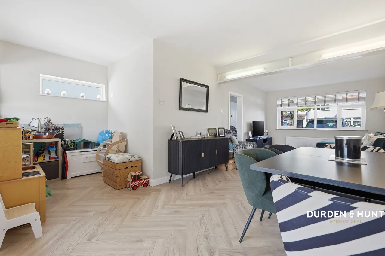 Benhurst Avenue, Hornchurch, RM12, photo 5