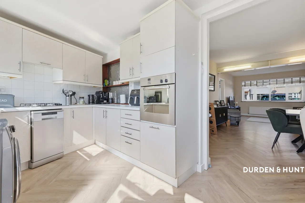 Benhurst Avenue, Hornchurch, RM12, photo 6