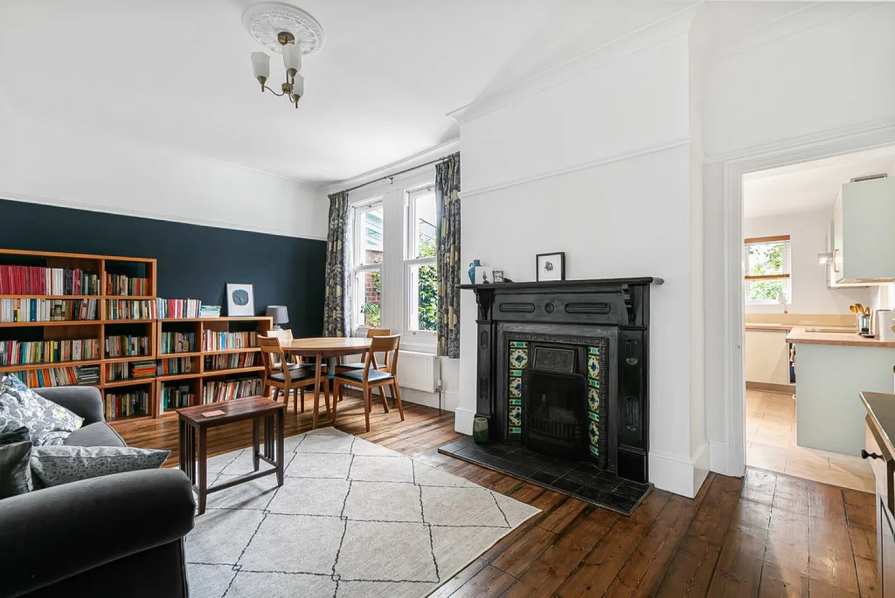 Clavering Road, Aldersbrook, photo 5