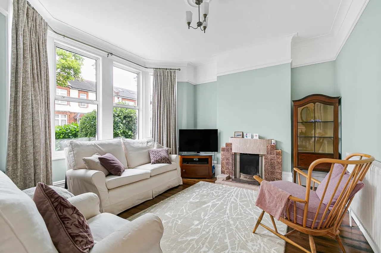 Clavering Road, Aldersbrook, photo 11