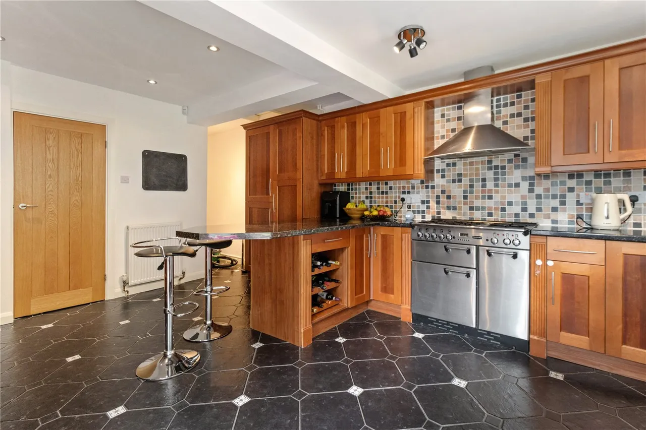 Lickey Square, Lickey, Birmingham, B45 8HA, photo 5