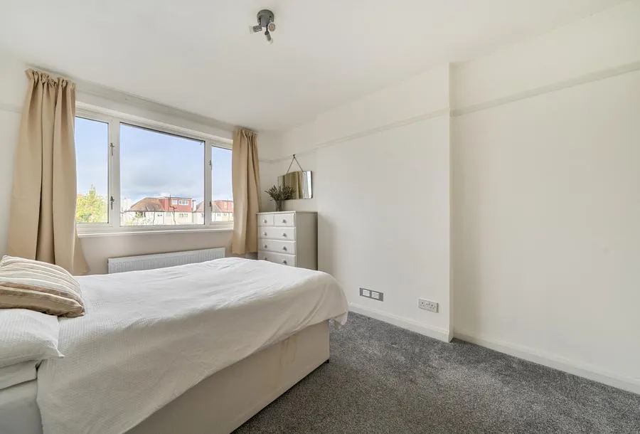 Templecombe Way, Morden, SM4, photo 8