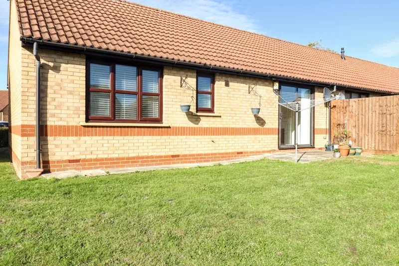Epsom Grove, Bletchley, Milton Keynes, Buckinghamshire, MK3 5NR, photo 6
