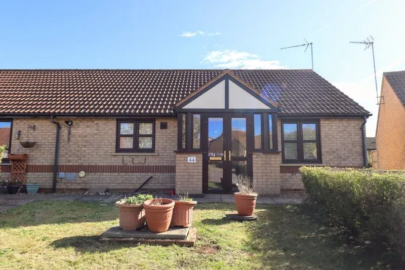 Epsom Grove, Bletchley, Milton Keynes, Buckinghamshire, MK3 5NR, photo 12