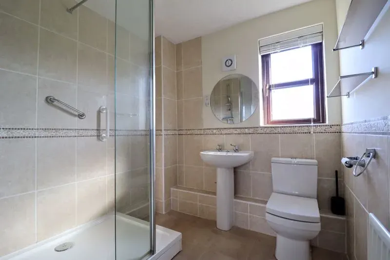 Epsom Grove, Bletchley, Milton Keynes, Buckinghamshire, MK3 5NR, photo 8