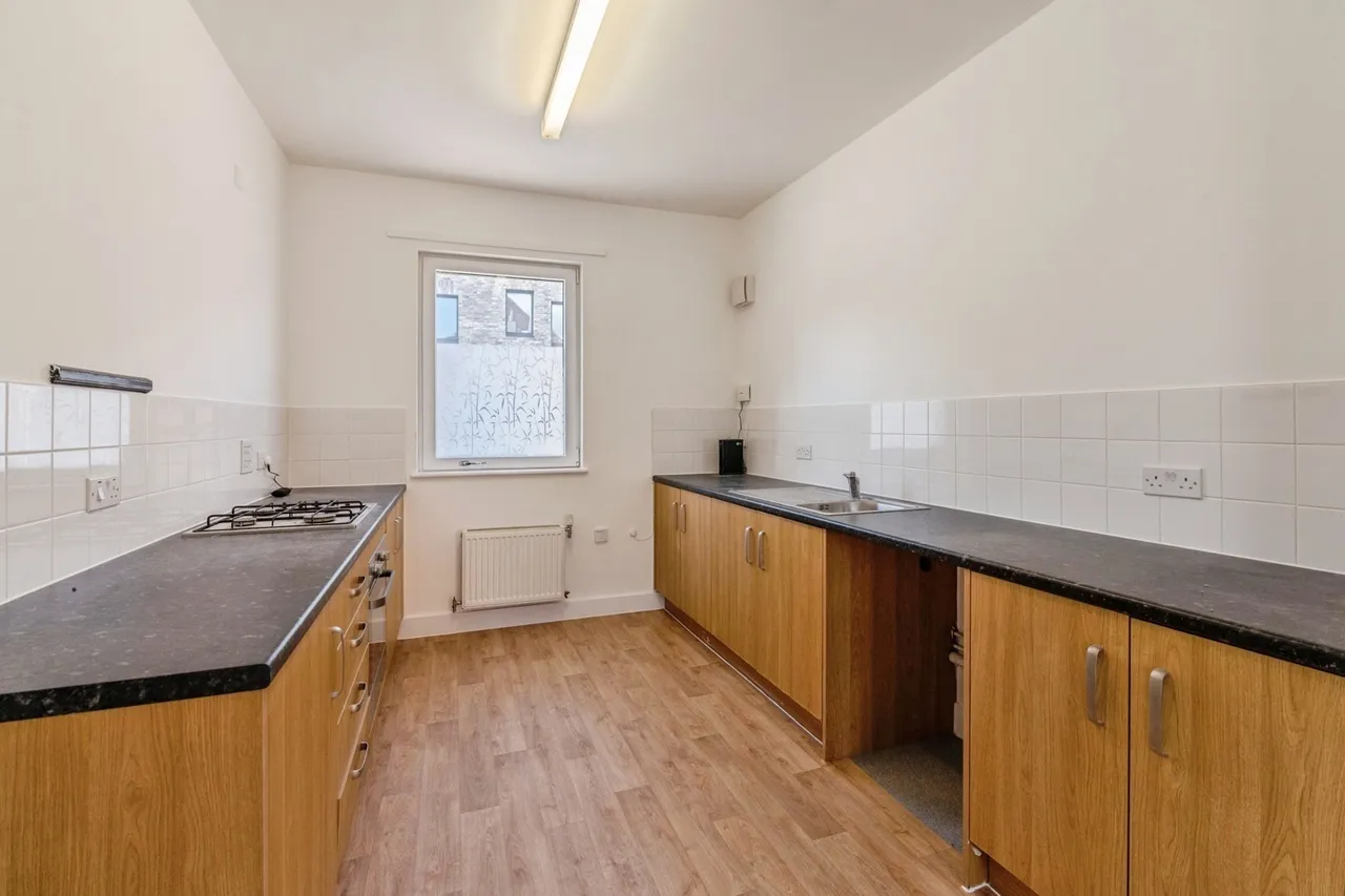 Mulberry Way, Tilbury, Essex, RM18, photo 10