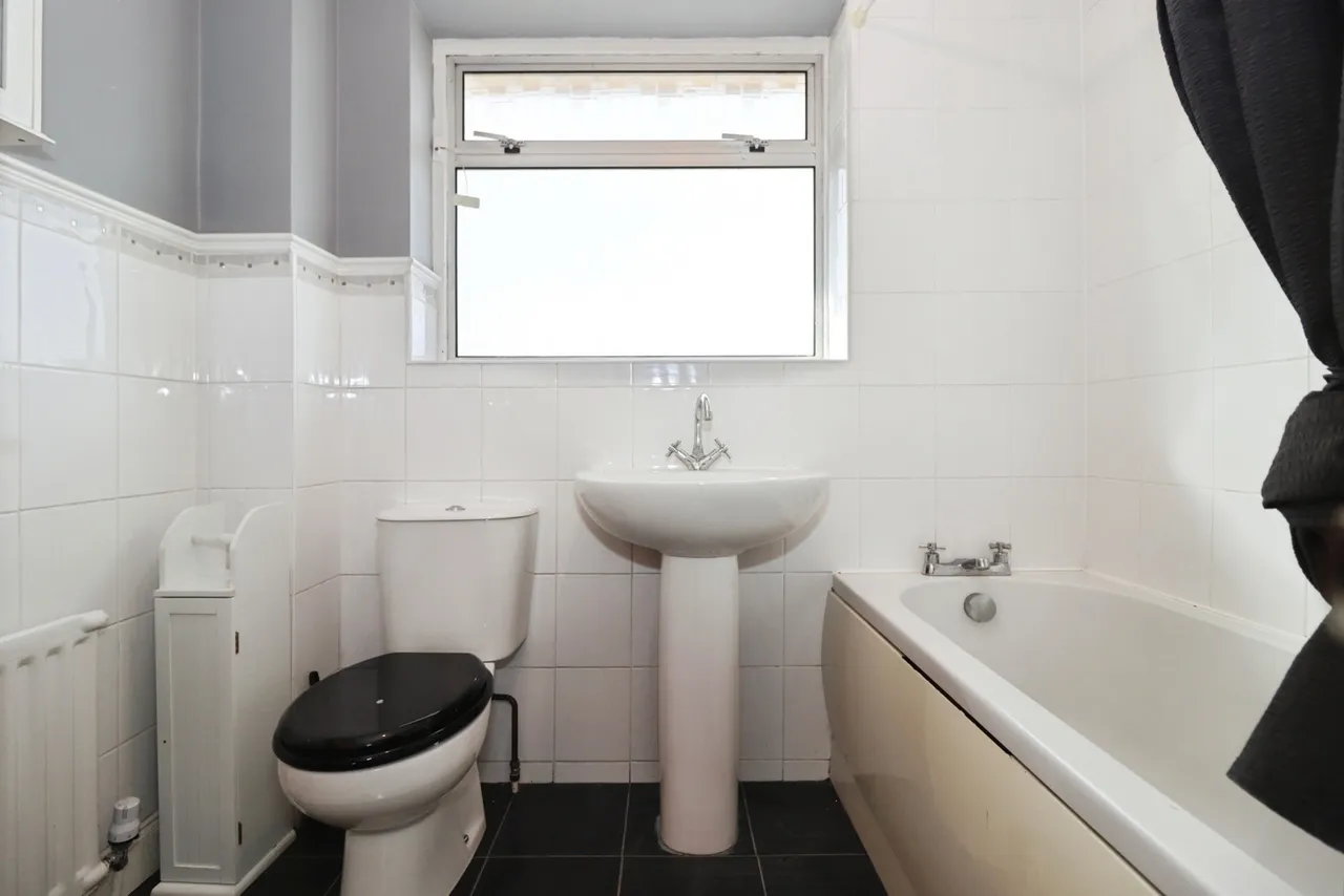 Albany Way, Oldland Common, Bristol, BS30, photo 15