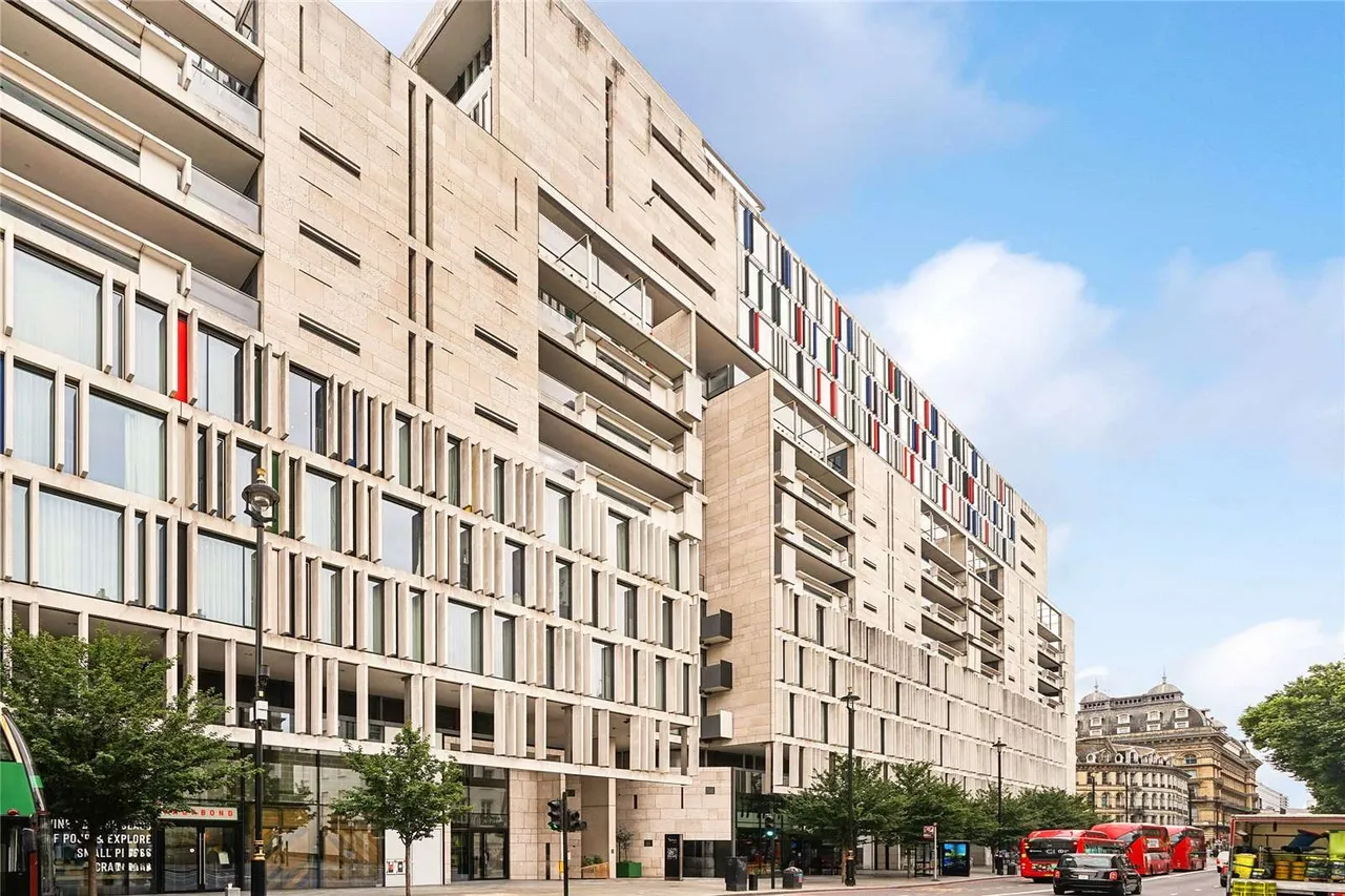 Nova, 79 Buckingham Palace Road, Victoria, London, SW1W 0AJ, photo 10