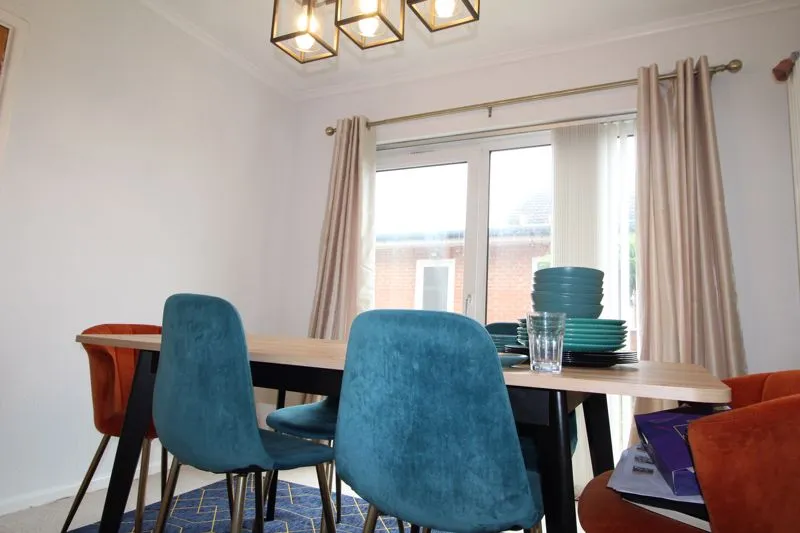 Beaconsfield, Luton, LU2, photo 4