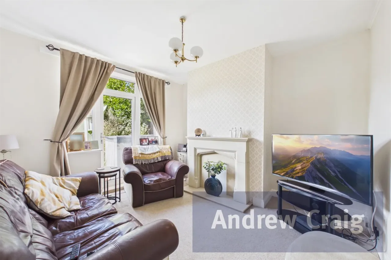 Larne Crescent, Low Fell, NE9, photo 2