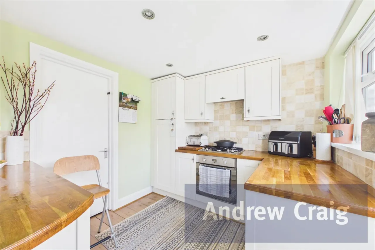 Larne Crescent, Low Fell, NE9, photo 3