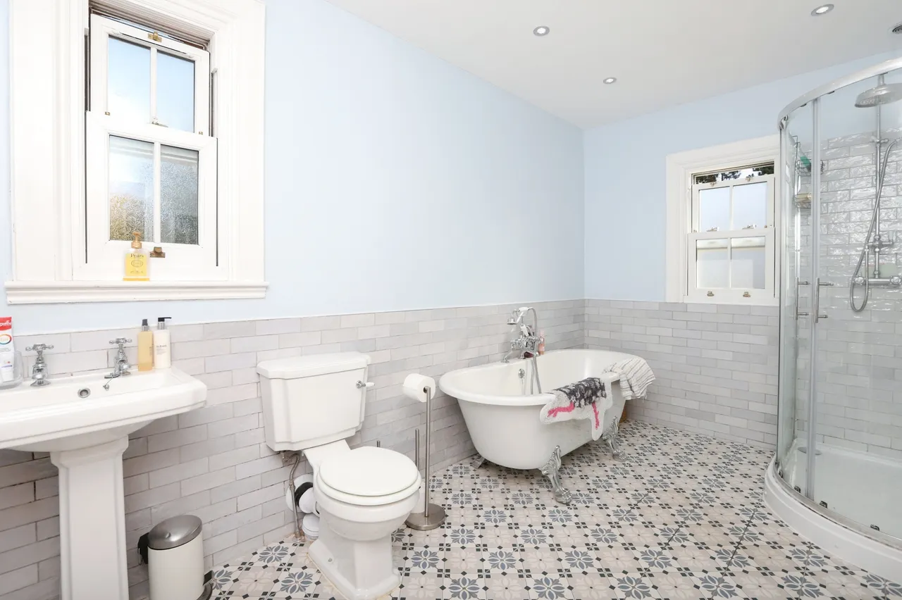 Norman Road, Wrexham, LL13, photo 11