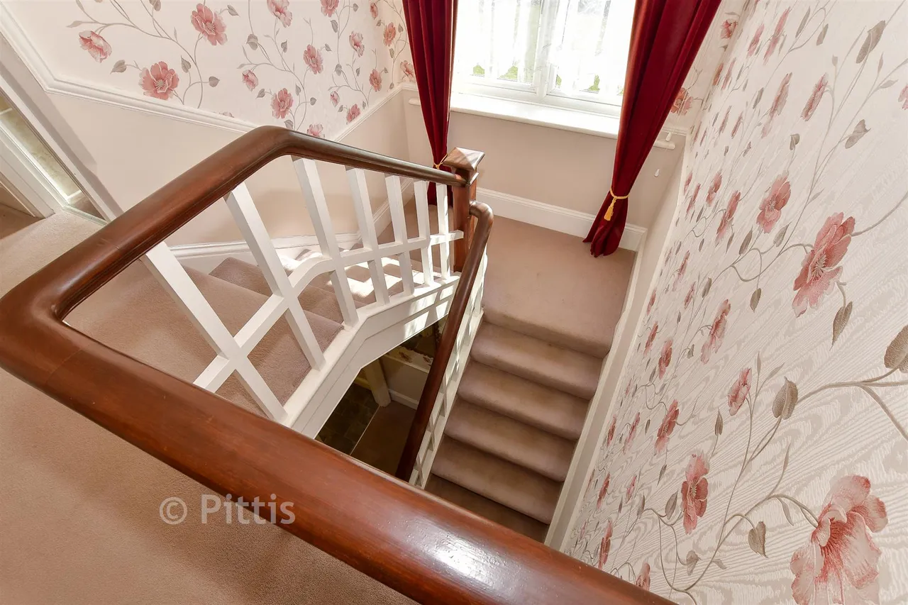 Arthurs Hill, Shanklin, PO37, photo 8
