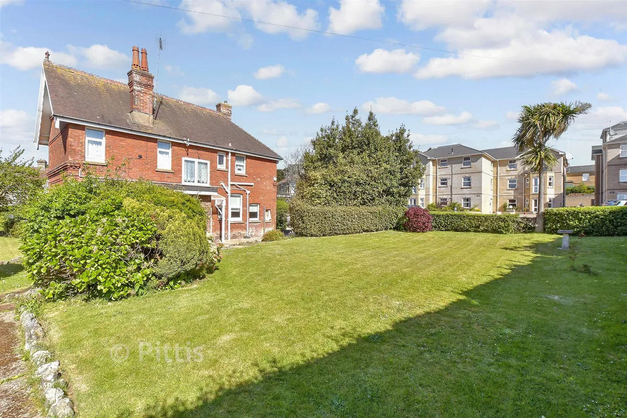 Arthurs Hill, Shanklin, PO37, photo 15