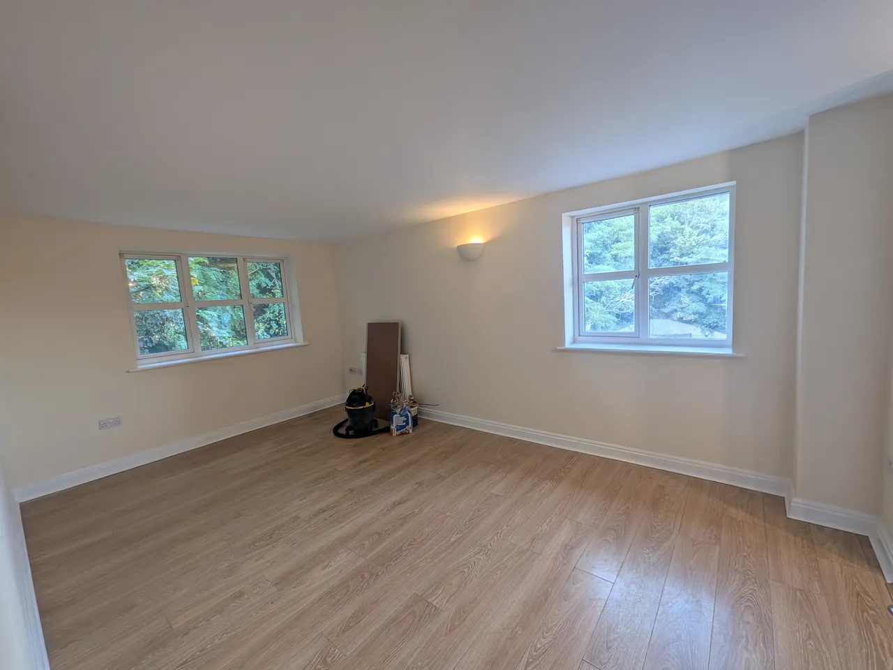 Garlands road, RH1, photo 5